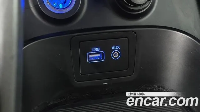 Hyundai Santafe 2015 thumb 5