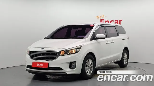 Kia Carnival 2015 thumb 5