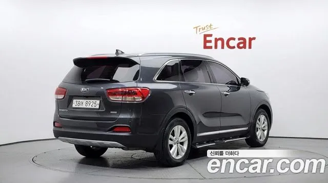 Kia Sorento 2015 thumb 5