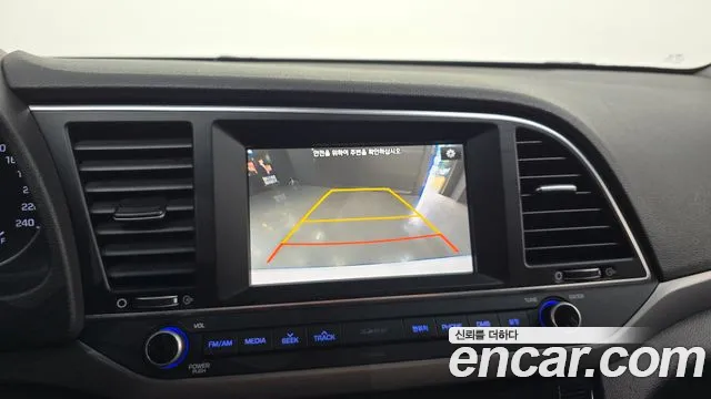 Hyundai Avante 2016 thumb 7