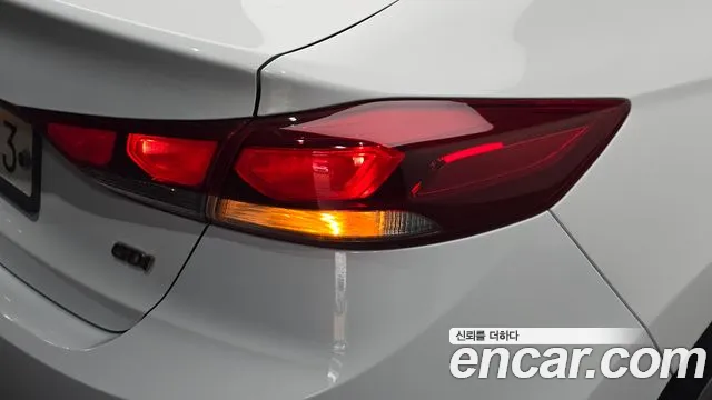 Hyundai Avante 2016 thumb 8