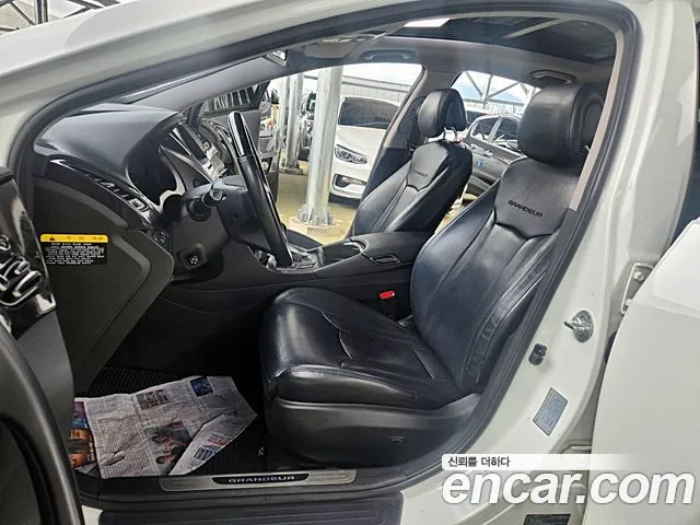 Hyundai Grandeur 2015 thumb 12