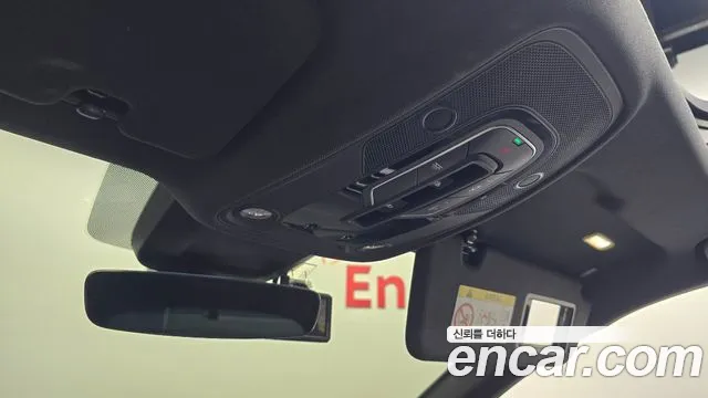 Audi Q8 2021 thumb 3