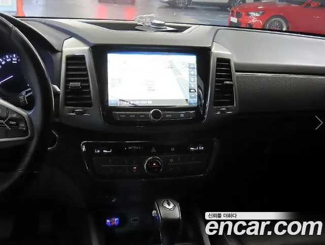 KGM Rexton 2019 thumb 12