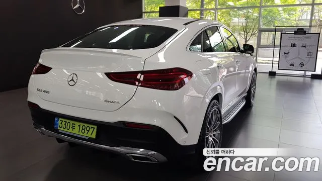 Mercedes-Benz E-Класс 2025 thumb 11