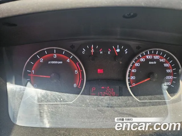 KGM Korando 2012 thumb 2