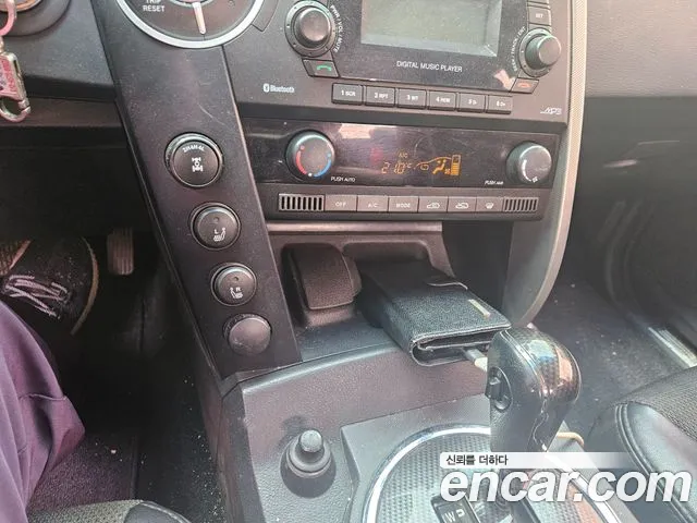 KGM Korando 2012 thumb 8