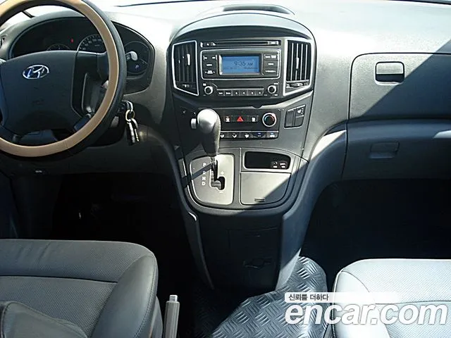 Hyundai Staria 2018 thumb 8