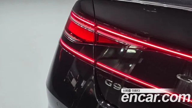 Genesis G90 2022 thumb 8