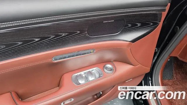 Genesis G90 2022 thumb 11