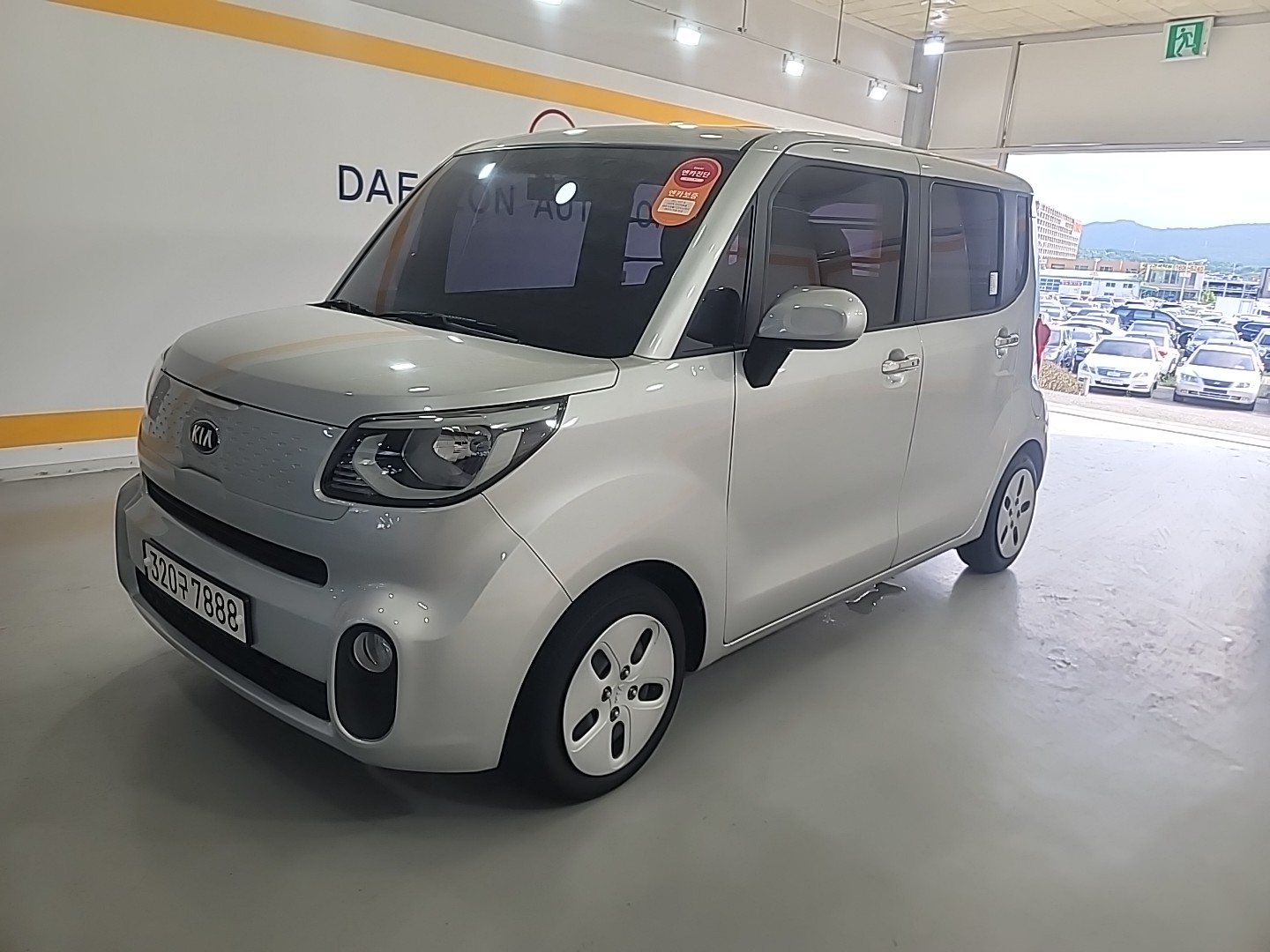 Kia Ray 2019 thumb 2