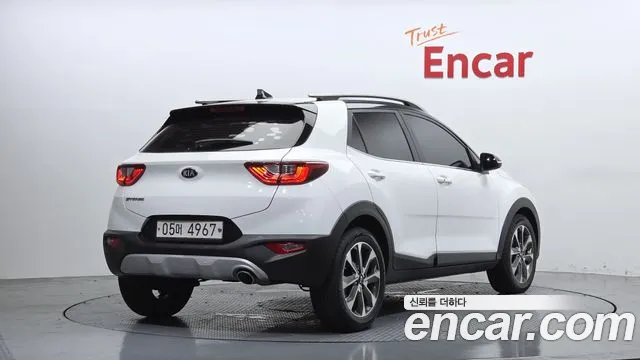 Kia Stonic 2018 thumb 2