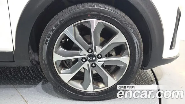 Kia Stonic 2018 thumb 3