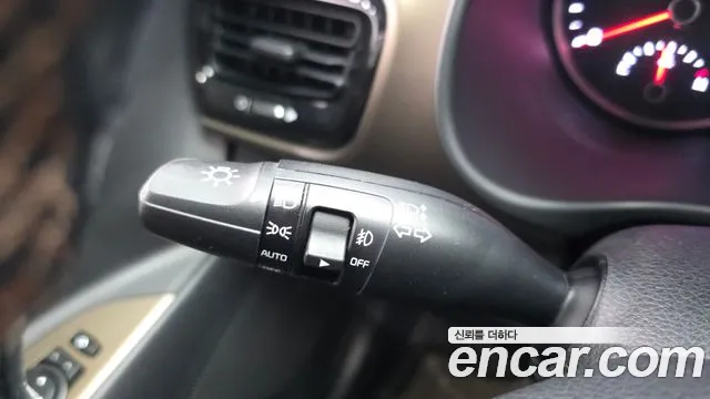 Kia Stonic 2018 thumb 6