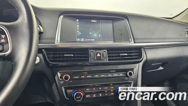 Kia K5 2016 thumb 6