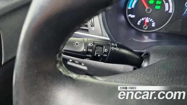 Kia K5 2016 thumb 3