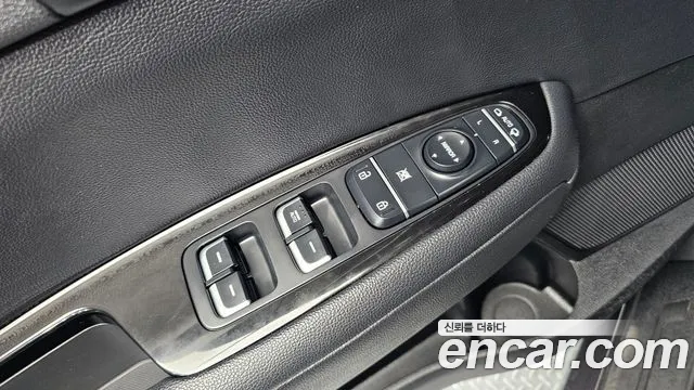 Kia K5 2016 thumb 12
