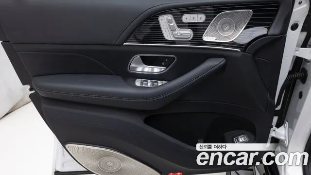 Mercedes-Benz GLS 2025 thumb 3