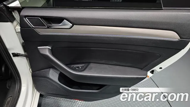 Volkswagen Arteon 2019 thumb 12