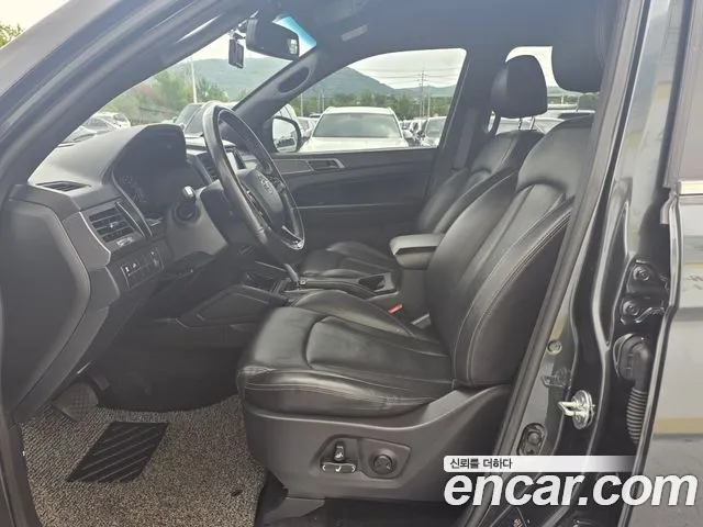KGM Rexton 2021 thumb 12