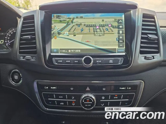 KGM Rexton 2021 thumb 2