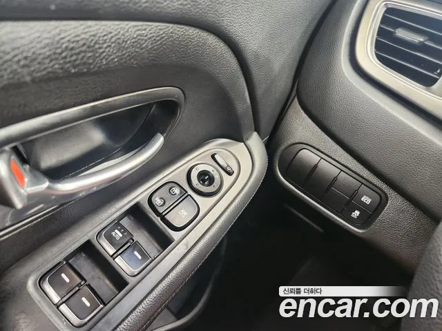 Kia Carens 2013 thumb 2