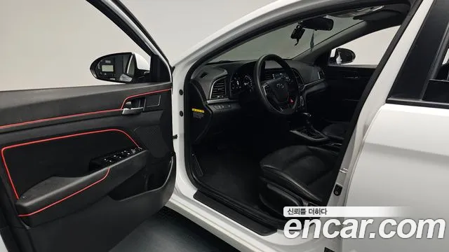 Hyundai Avante 2018 thumb 10