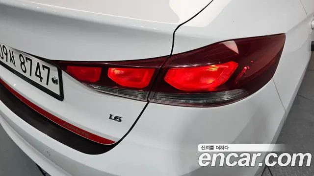 Hyundai Avante 2018 thumb 4
