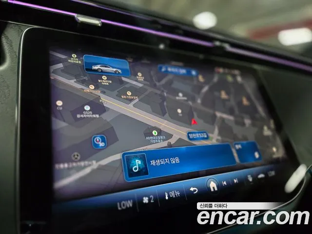 Mercedes-Benz E-Class 2025 thumb 3