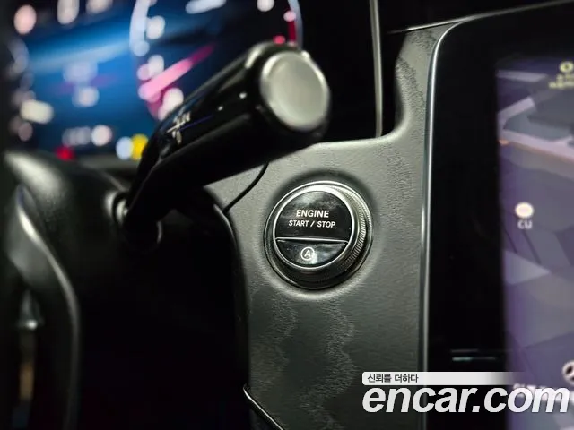 Mercedes-Benz E-Class 2025 thumb 2