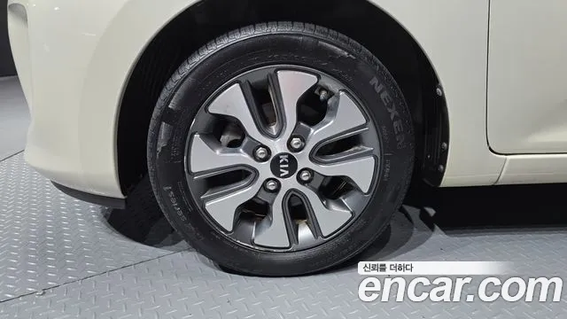 Kia Morning 2015 thumb 10