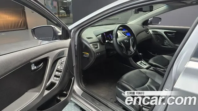 Hyundai Avante 2011 thumb 6