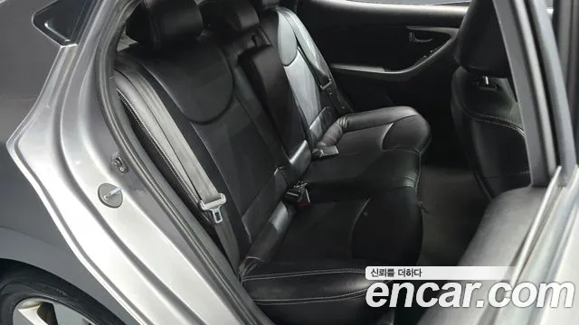 Hyundai Avante 2011 thumb 8