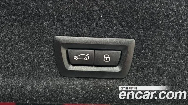 BMW 3 серии 2024 thumb 4