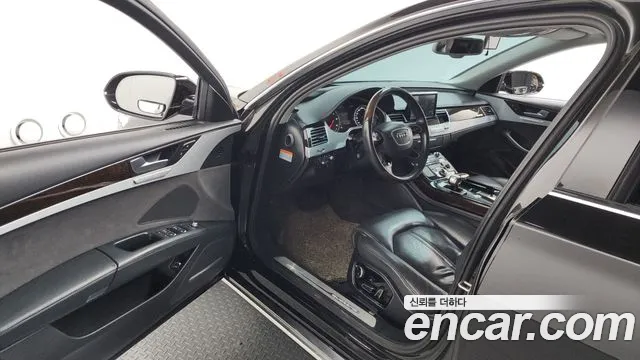 Audi A8 2015 thumb 10