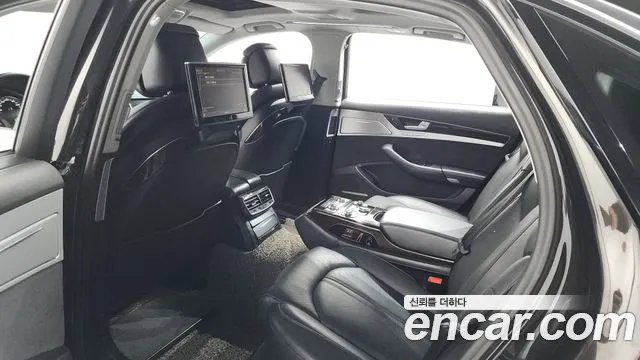 Audi A8 2015 thumb 5