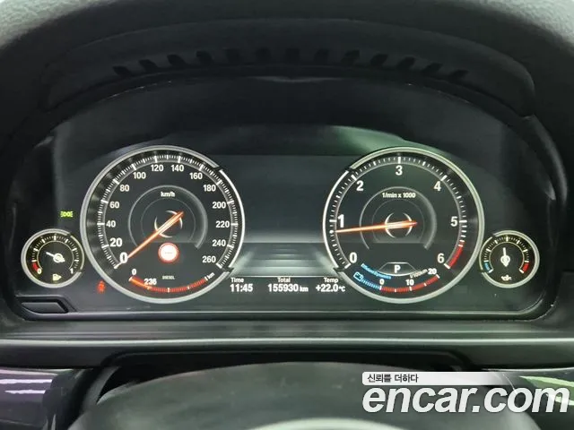 BMW 5 серии 2016 thumb 12