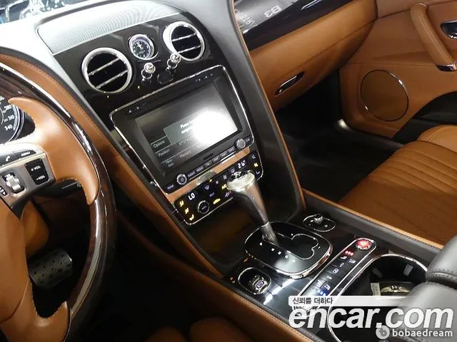 Bentley Flying Spur 2017 thumb 3