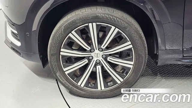 Volvo XC90 2020 thumb 11