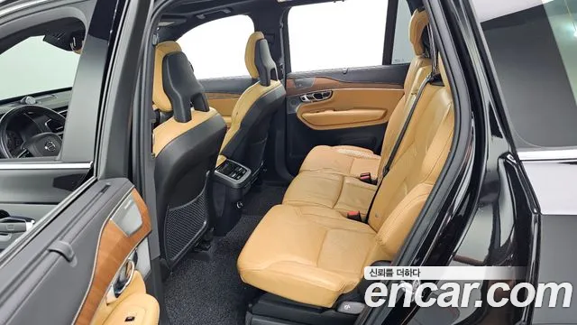 Volvo XC90 2020 thumb 8