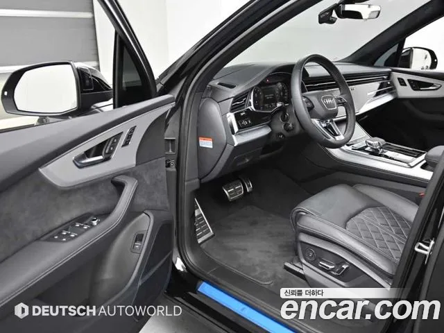 Audi Q7 2025 thumb 9