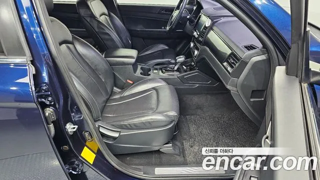 KGM Rexton 2020 thumb 2