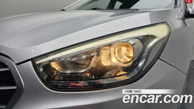 Hyundai Tucson 2013 thumb 11