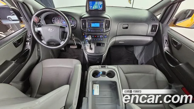 Hyundai Staria 2018 thumb 4