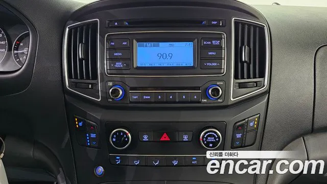 Hyundai Staria 2018 thumb 2