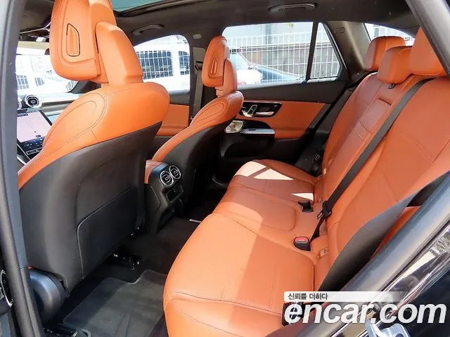 Mercedes-Benz GLC 2025 thumb 8