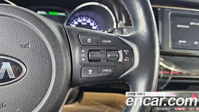 Kia Carnival 2019 thumb 10