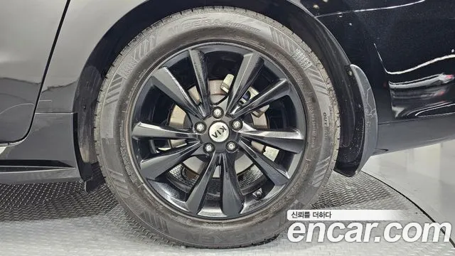 Kia Carnival 2019 thumb 5