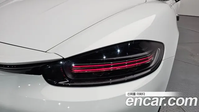 Porsche 718 Boxster 2019 thumb 10