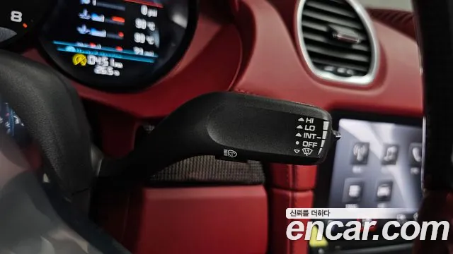 Porsche 718 Boxster 2019 thumb 3
